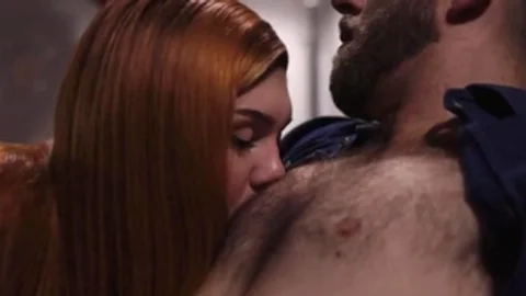 Stunning Ts Cutie Daisy Taylor Seduces Hunk And Gets Analed